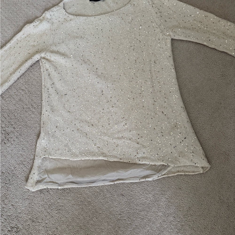 Elegant Cream Sweater with Sequins - Picture 2 of 4